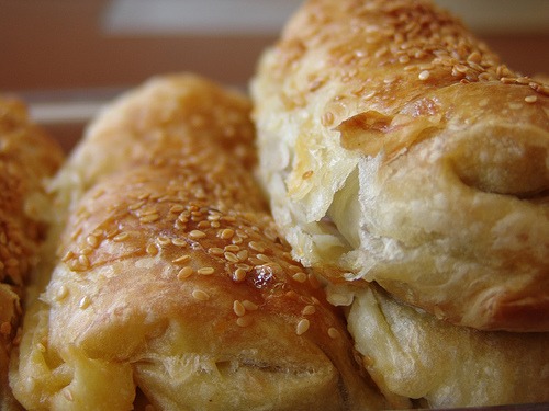 Mercimekli Börek Tarifi Resimli