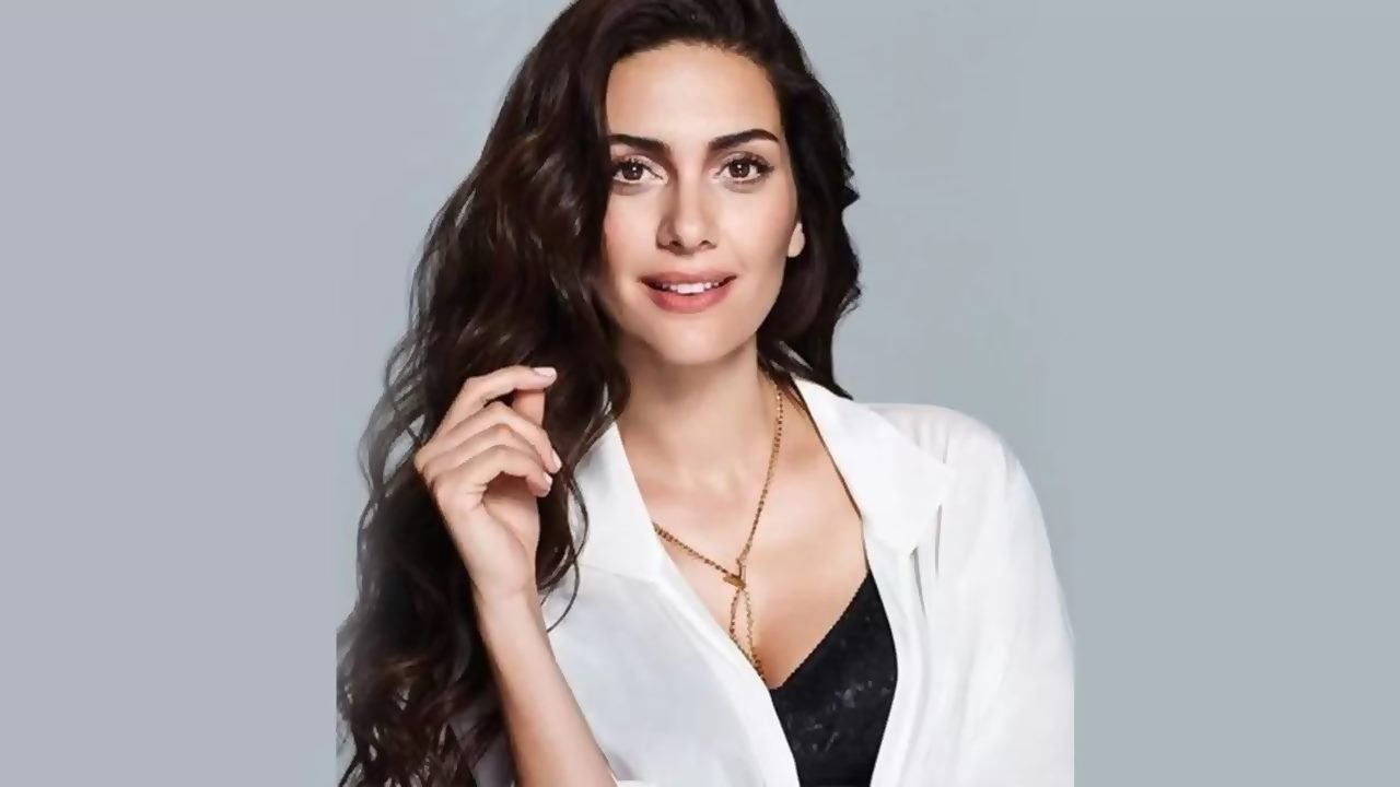 Bergüzar Korel