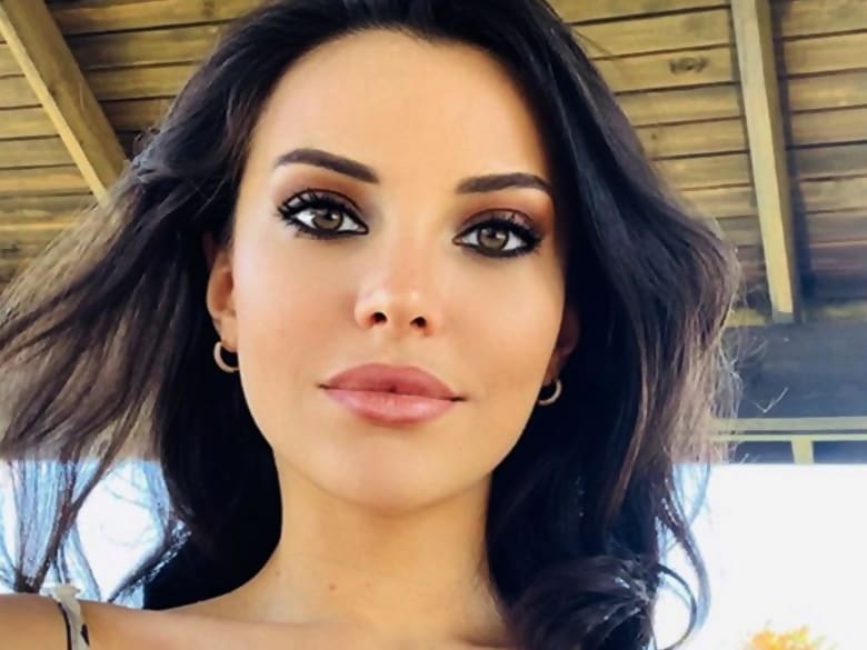 Tuvana Türkay kimdir?