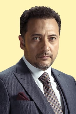 Yiğit Özşener